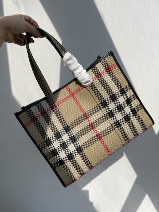 Burberry Burberry
