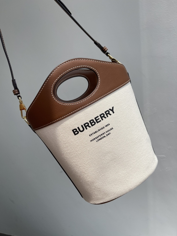 Burberry Burberry