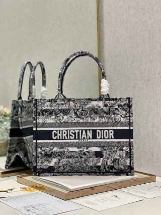 Dior Dior