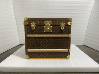 Draw-bar box Draw-bar box