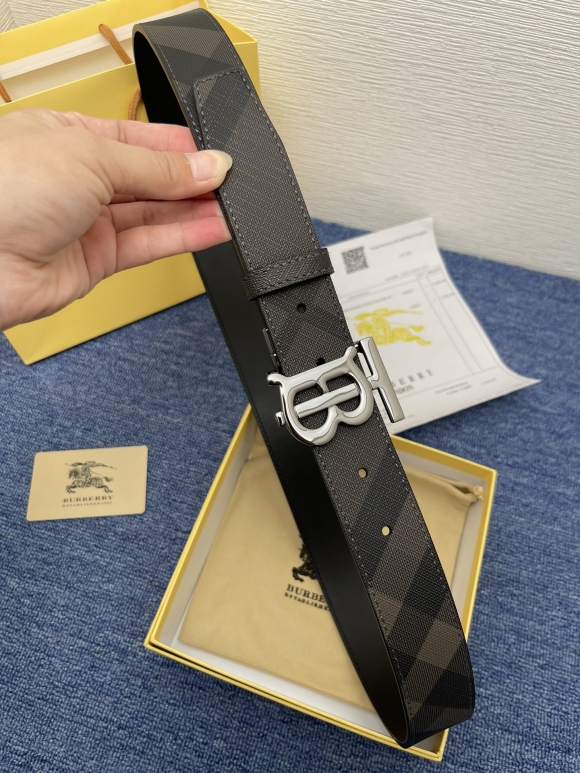 Burberry-Belts