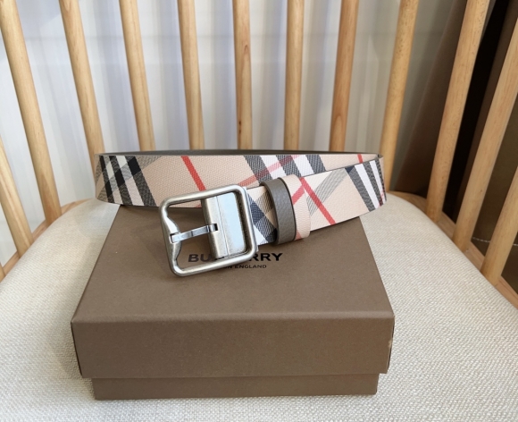 Burberry-Belts