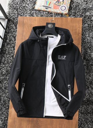 Hoodies & Sweatshirts Hoodies & Sweatshirts