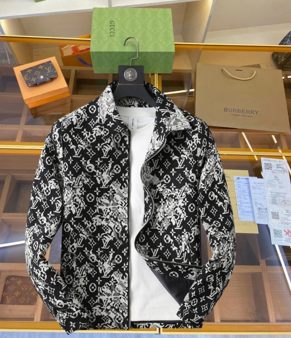 Coats & Jackets Coats & Jackets