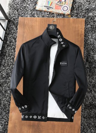 Hoodies & Sweatshirts Hoodies & Sweatshirts