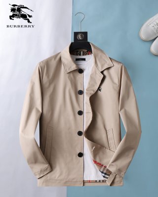 Hoodies & Sweatshirts