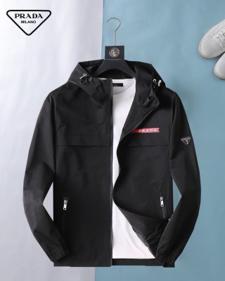 Hoodies & Sweatshirts