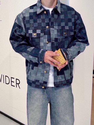 Coats & Jackets Coats & Jackets