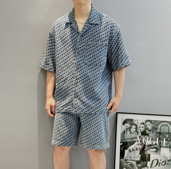 Coats & Jackets Coats & Jackets