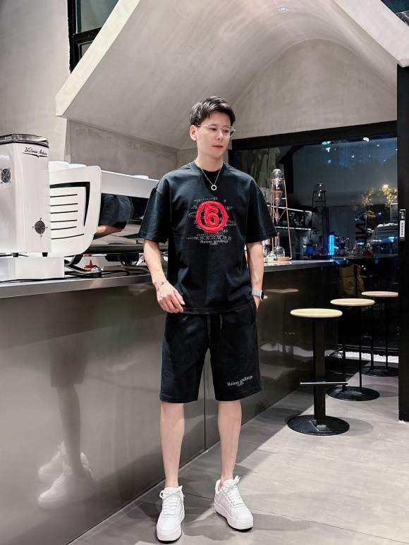 Leisure suit Leisure suit