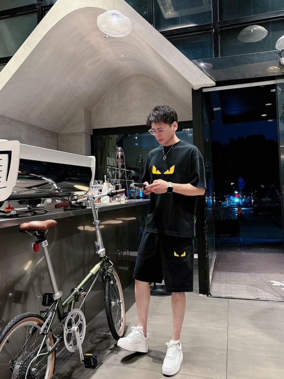 Leisure suit Leisure suit