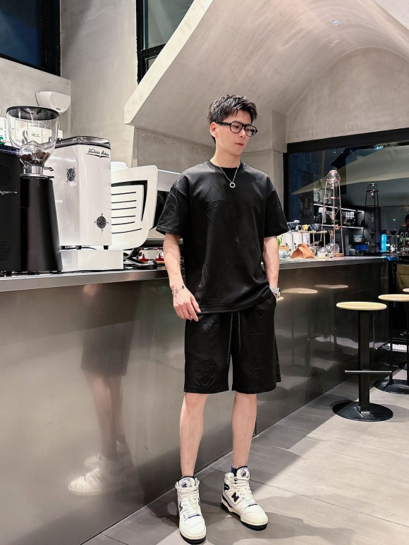 Leisure suit Leisure suit