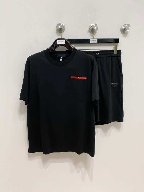 Leisure suit Leisure suit