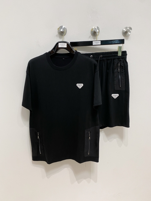 Leisure suit Leisure suit