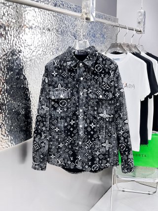 Coats & Jackets Coats & Jackets