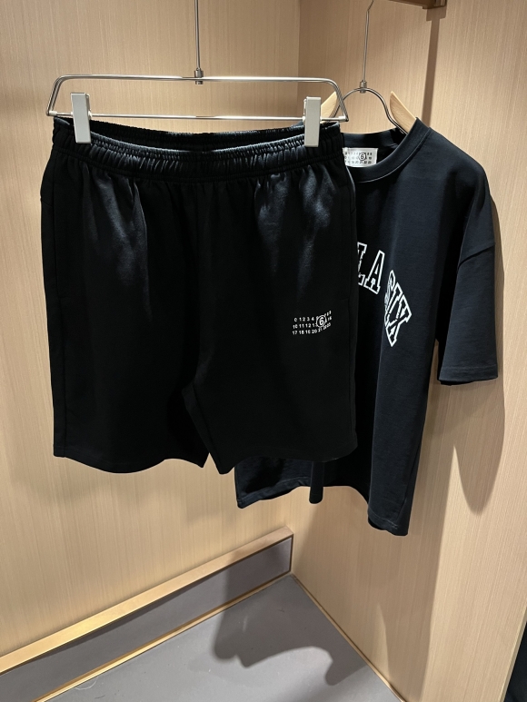 Leisure suit Leisure suit