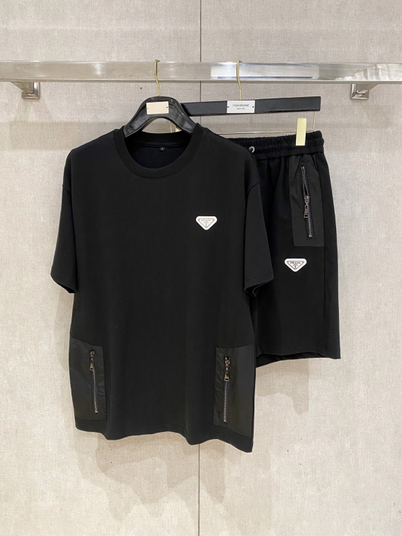 Leisure suit Leisure suit