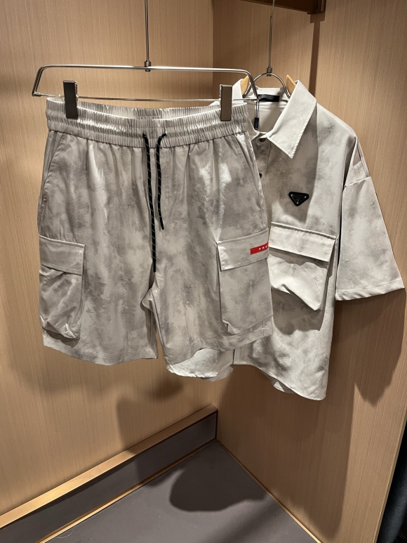 Leisure suit Leisure suit