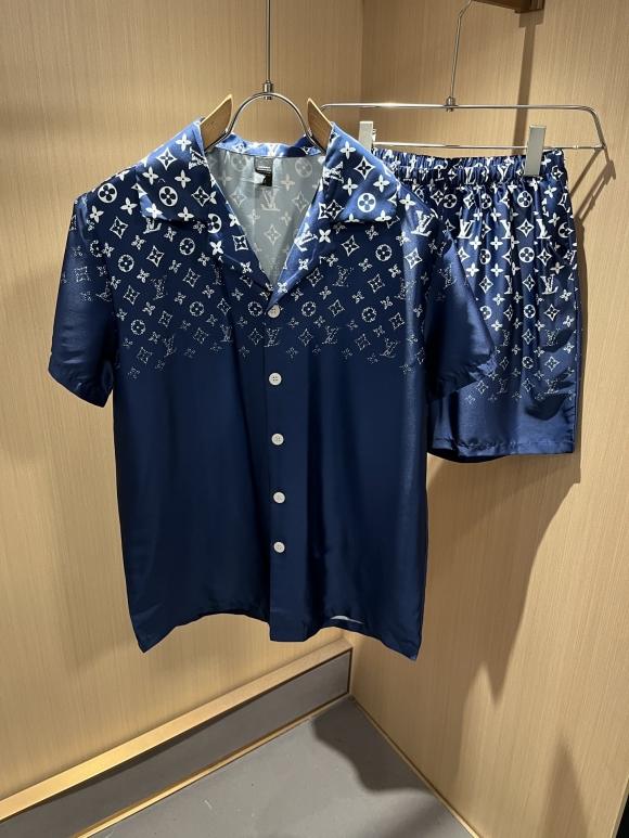 Leisure suit Leisure suit