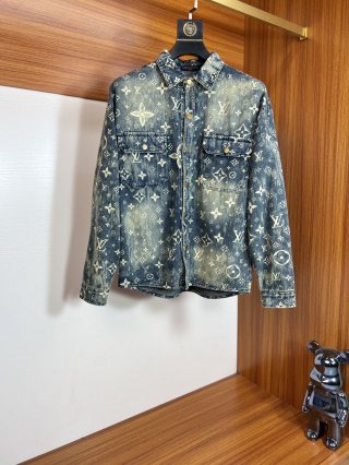 Coats & Jackets Coats & Jackets