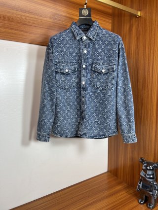 Coats & Jackets Coats & Jackets