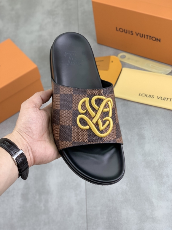 Slippers Slippers