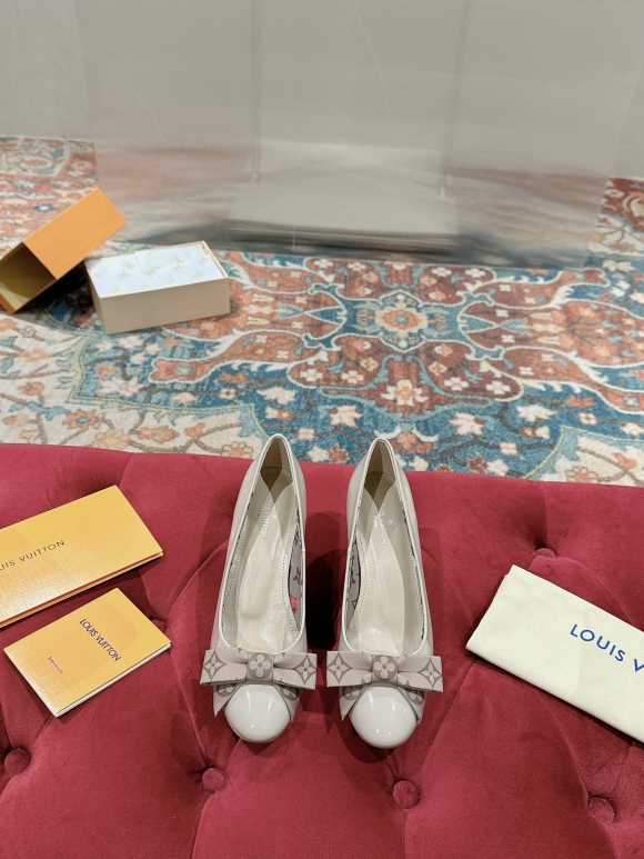 Womens shoes collection