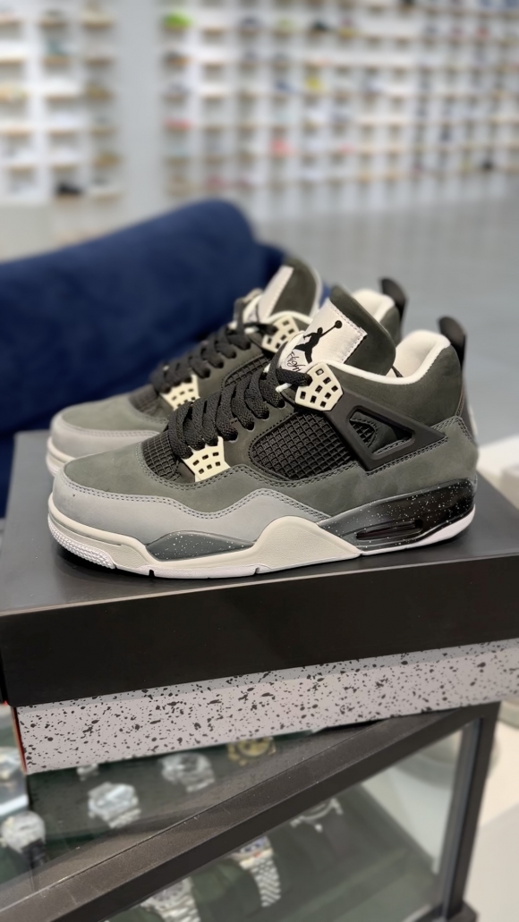 AirJordan4SHOES