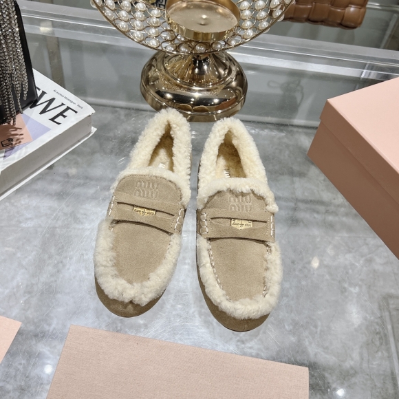 Womens shoes collection Womens shoes collection