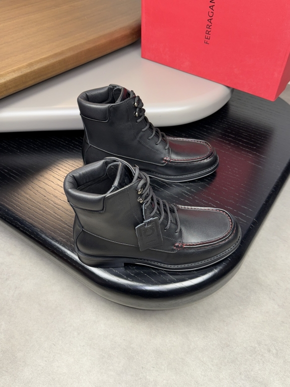 FerragamoSHOES