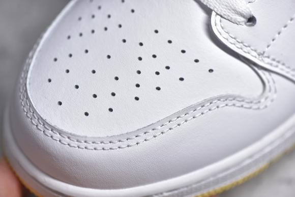 AirJordan1MidSHOES