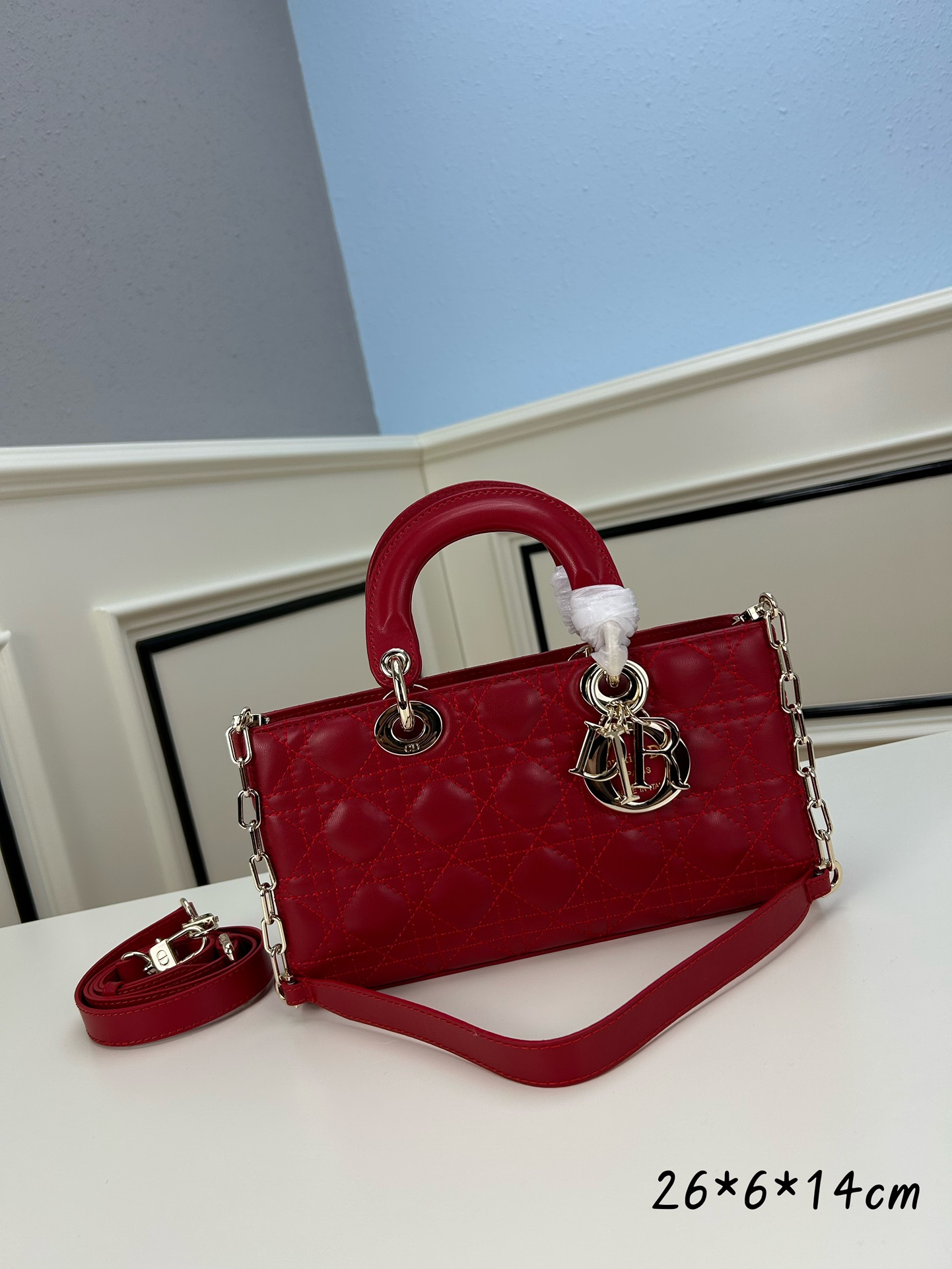 Dior