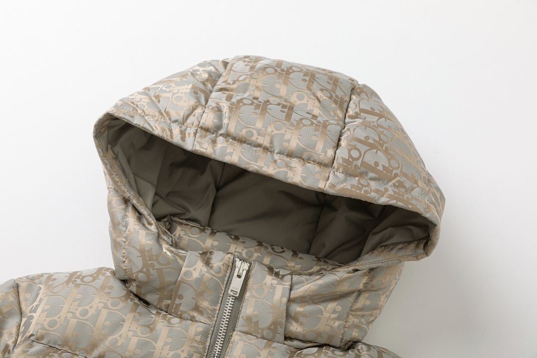 Down jackets C