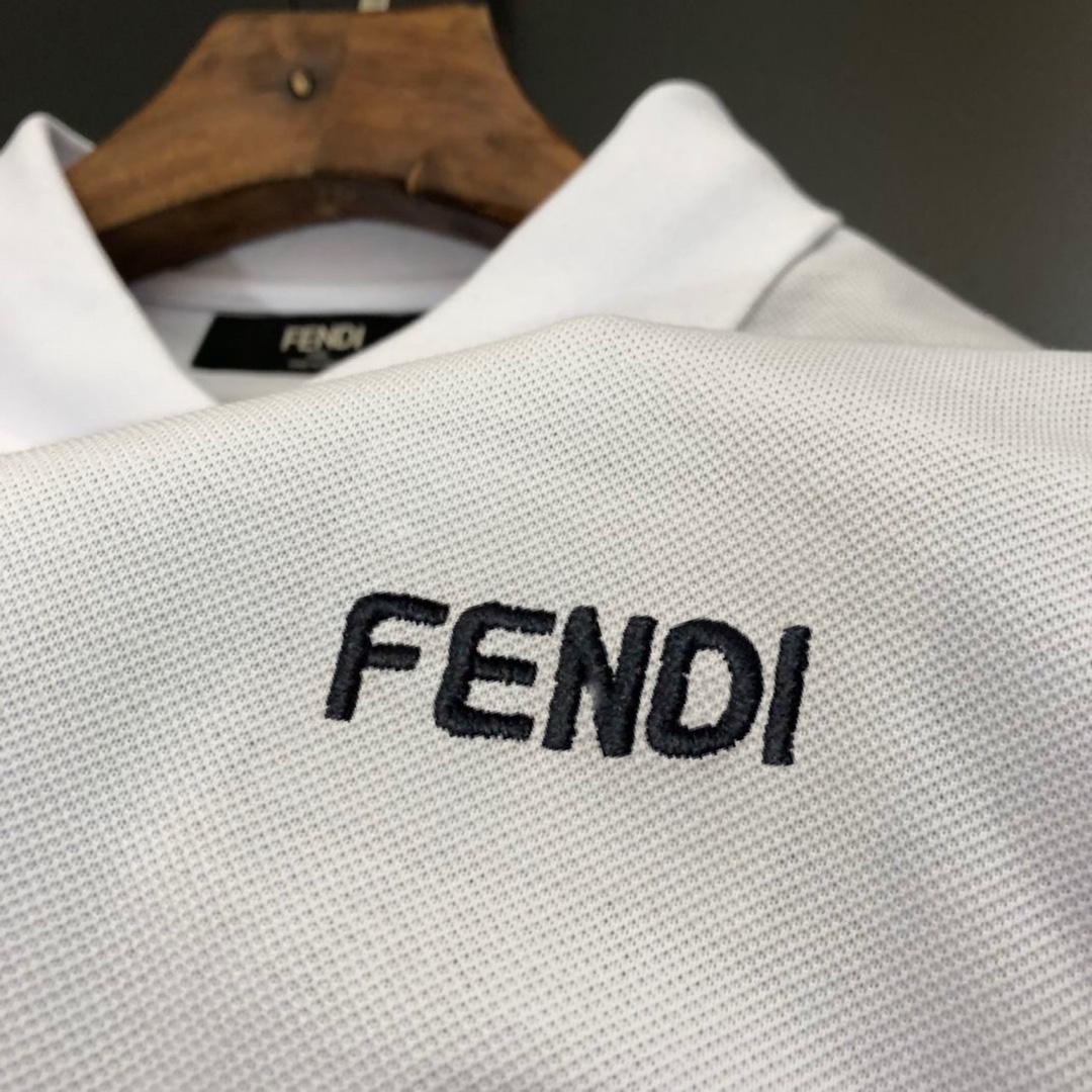 Polos
