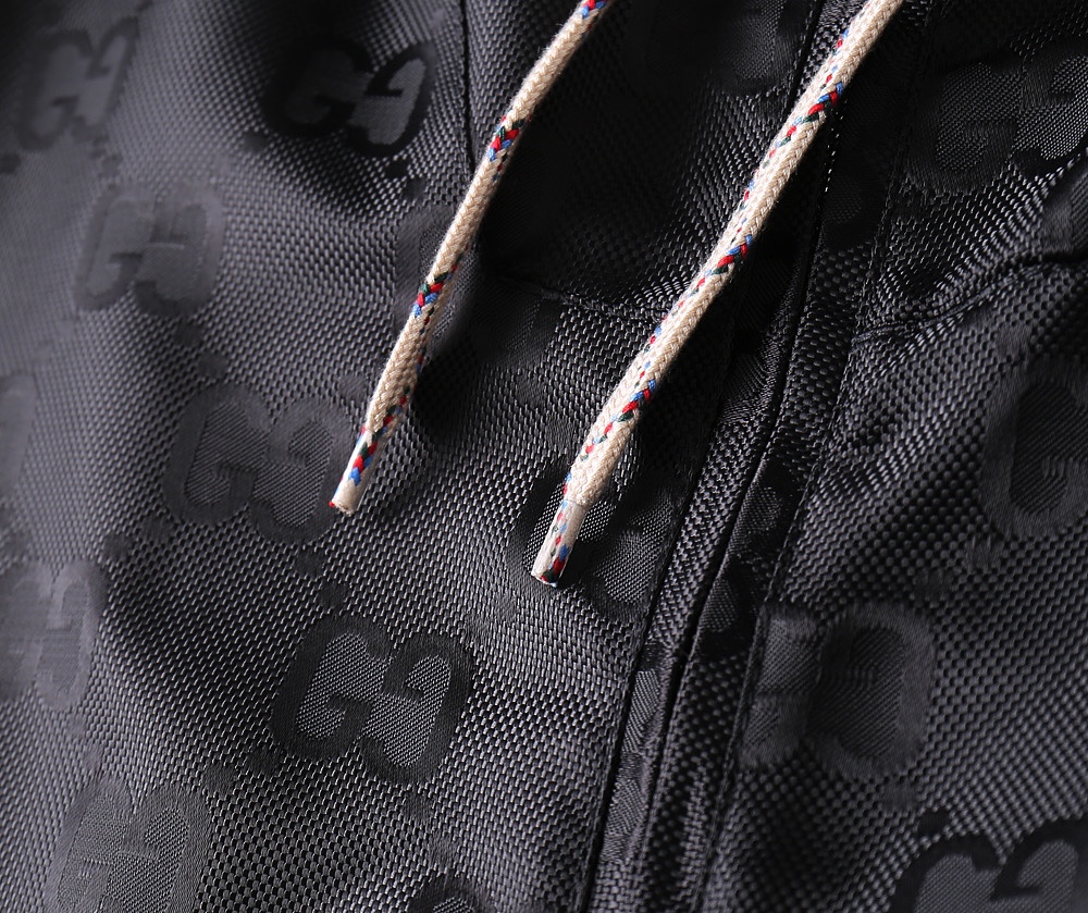 Hoodies & Sweatshirts