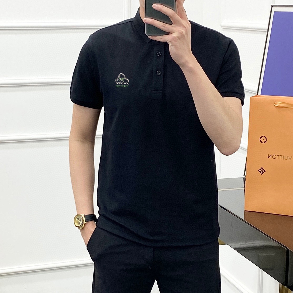 Polos