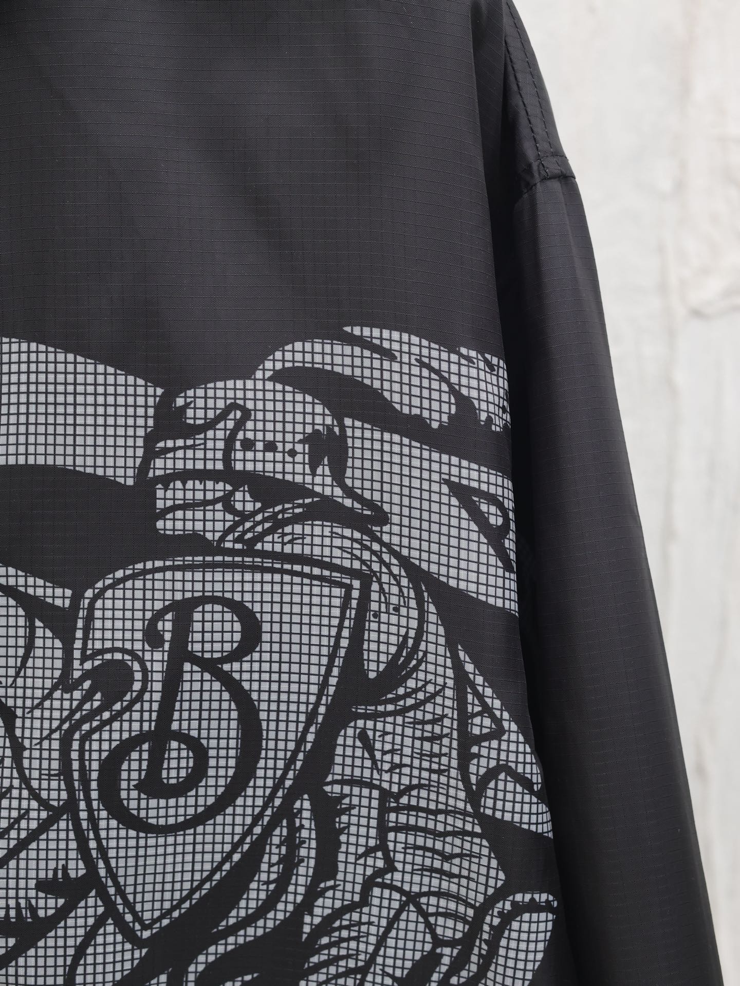 Hoodies & Sweatshirts