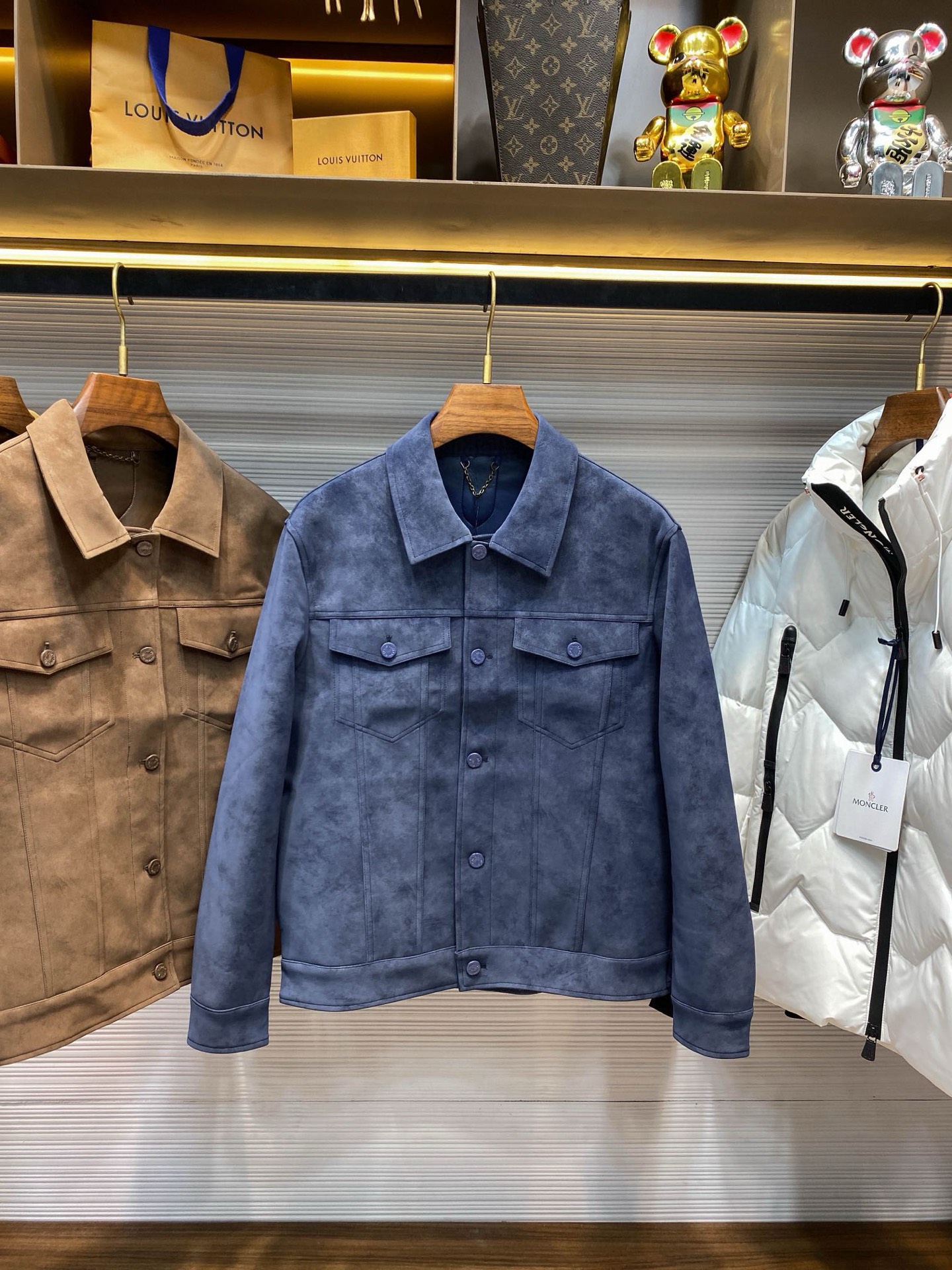 Coats & Jackets