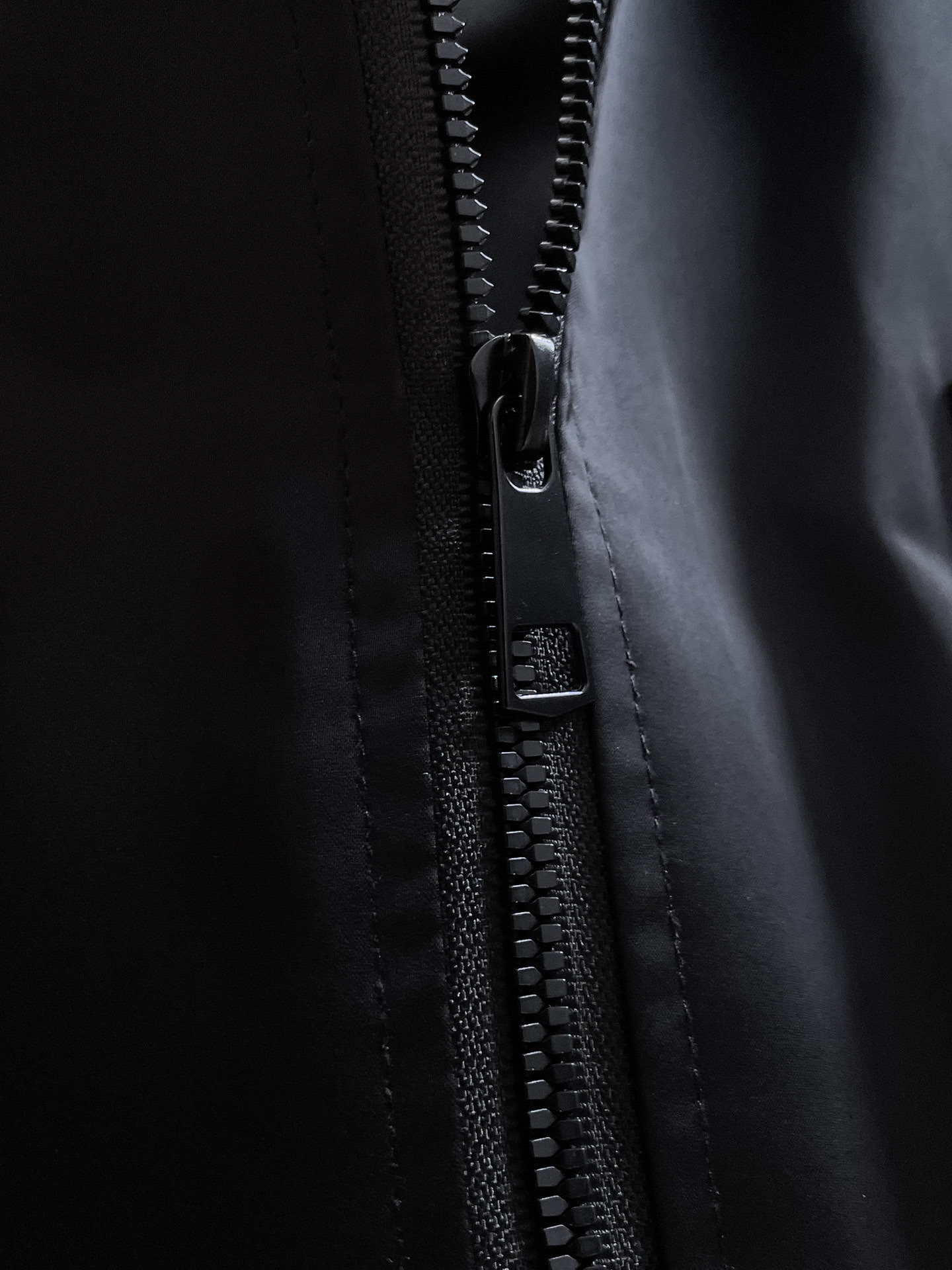 Hoodies & Sweatshirts