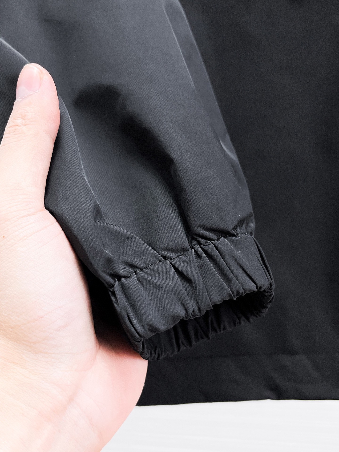 Hoodies & Sweatshirts