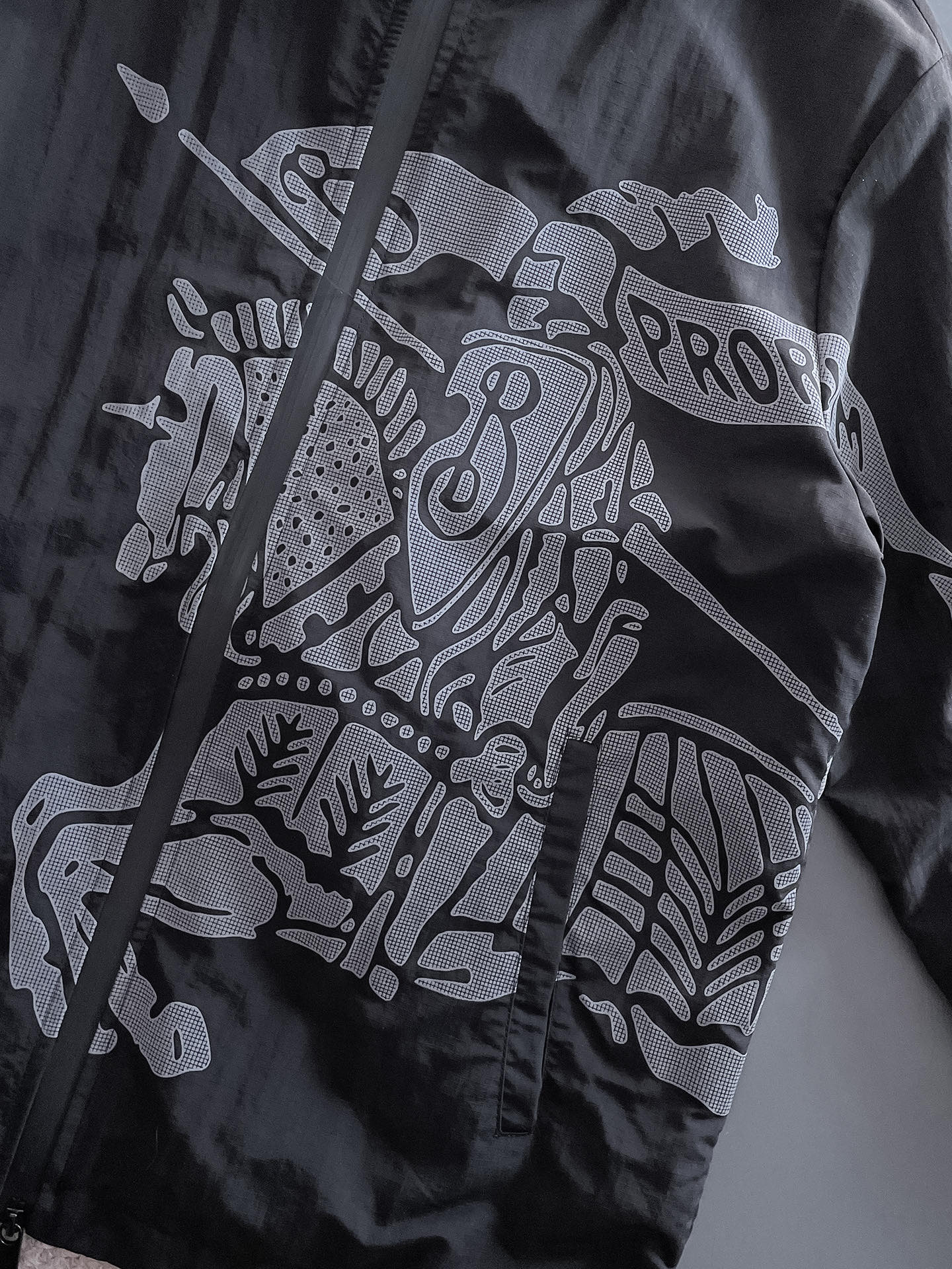 Hoodies & Sweatshirts