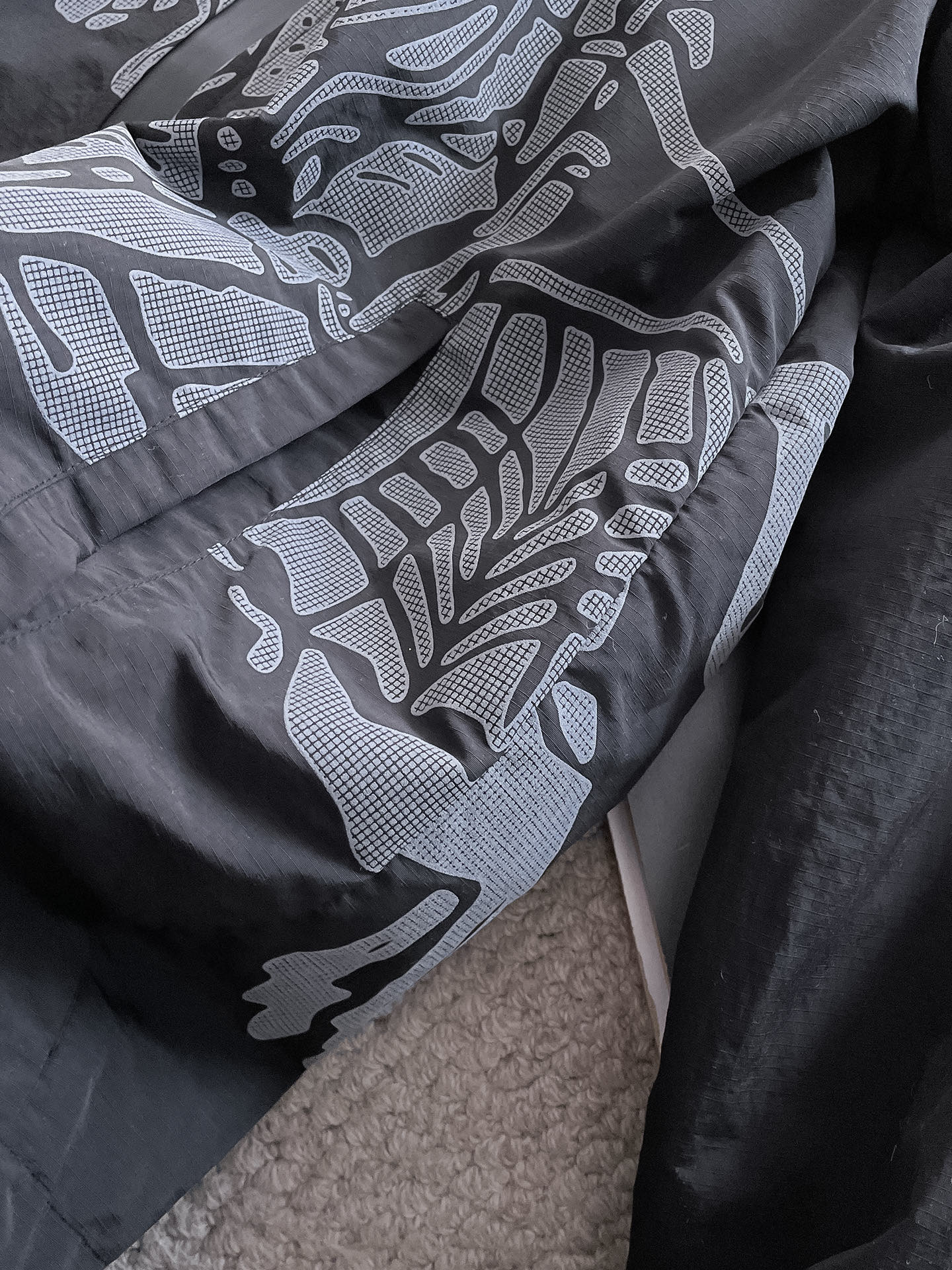 Hoodies & Sweatshirts