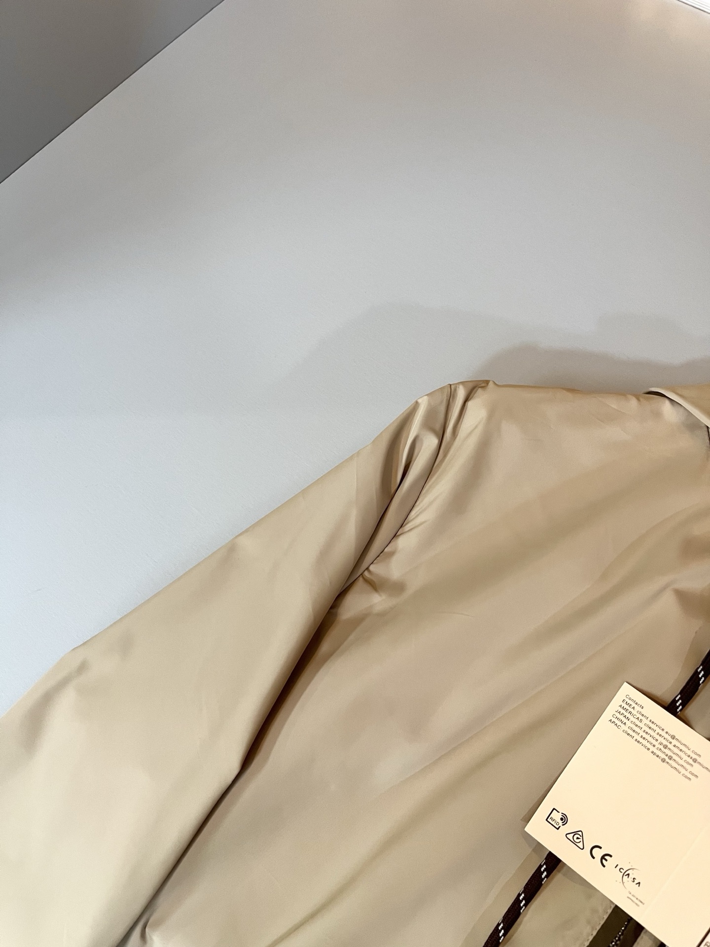 Hoodies & Sweatshirts