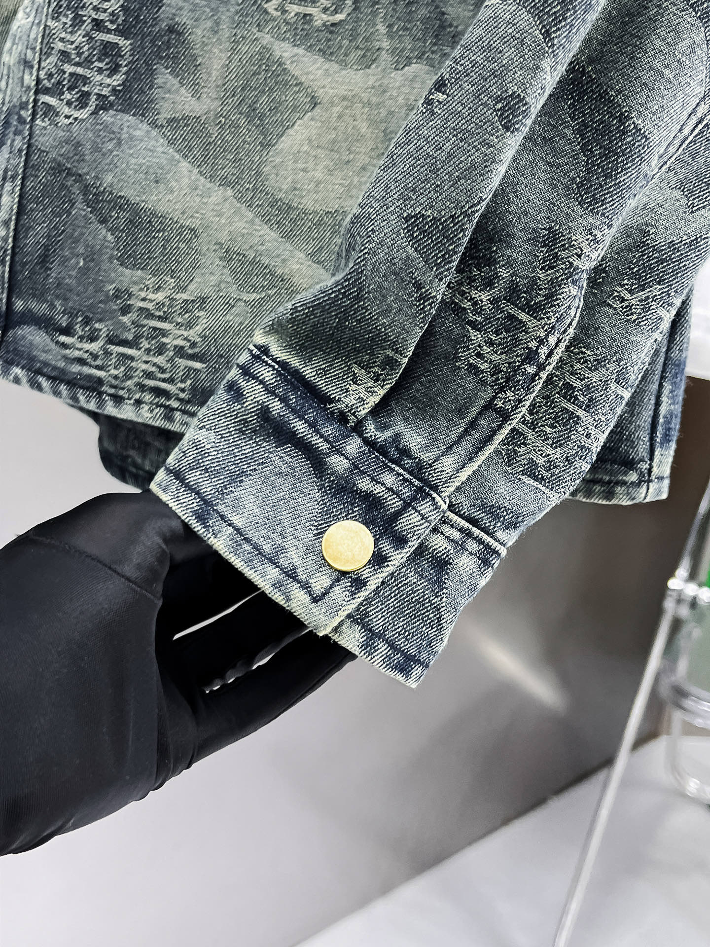 Coats & Jackets