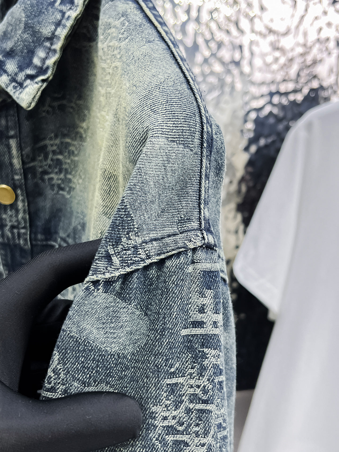 Coats & Jackets