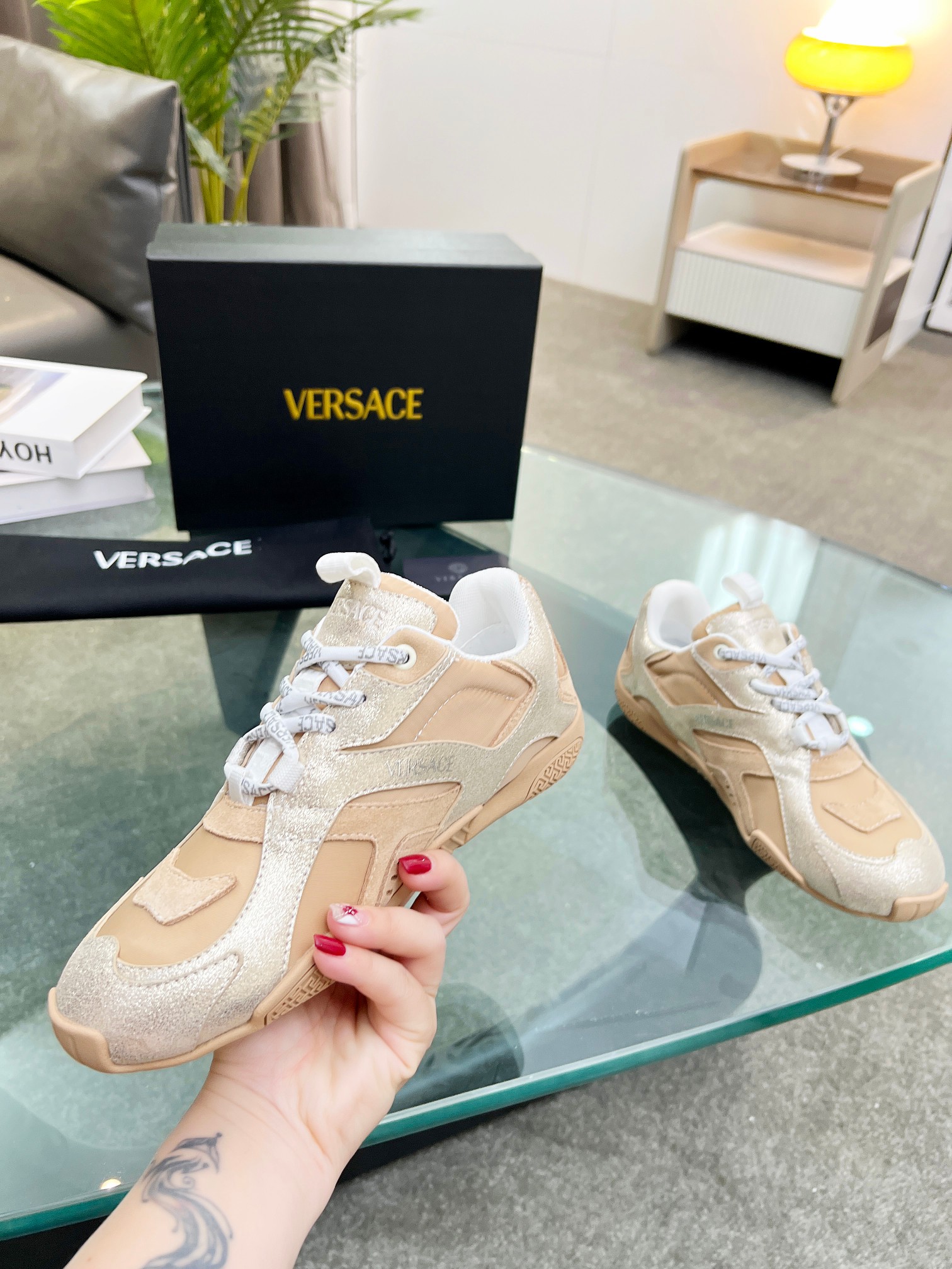 VersaceSHOES