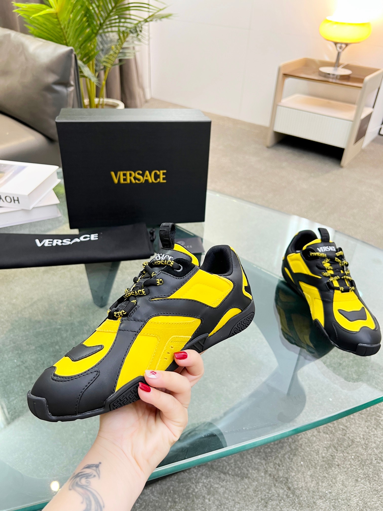 VersaceSHOES