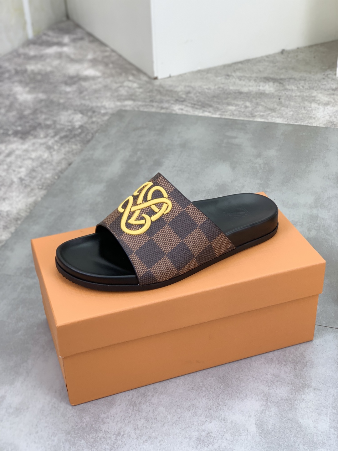 Slippers
