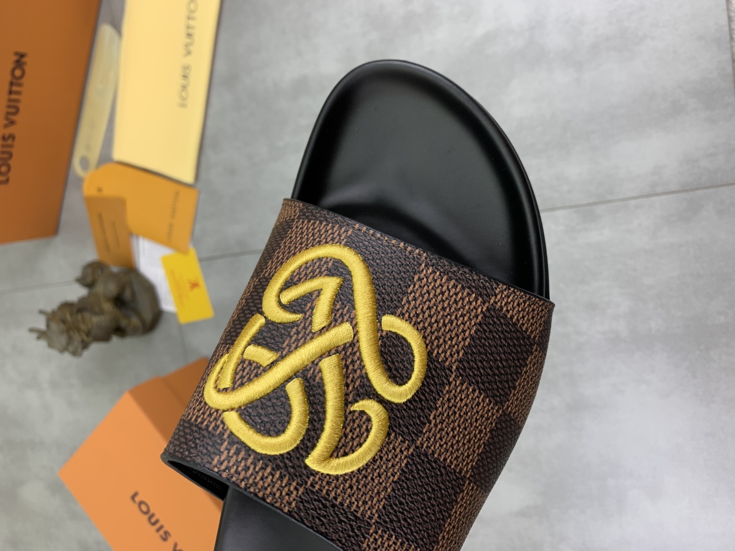 Slippers