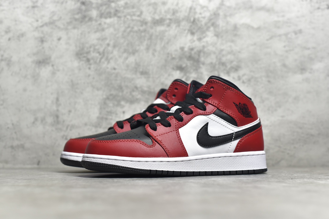 AirJordan1MidSHOES